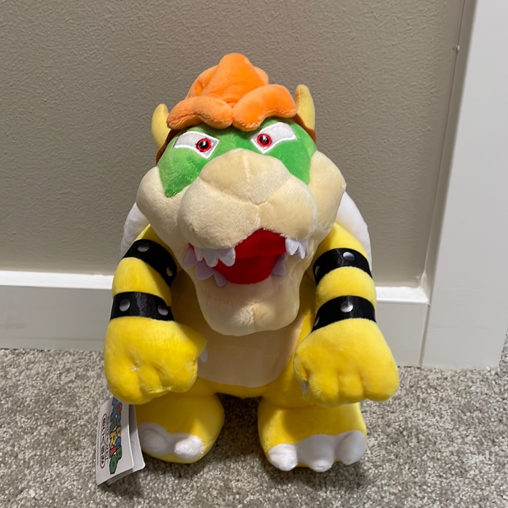 Super mario Bowser plush